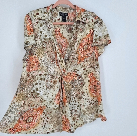 Ivy Chic Twist-Front Silky Blouse in Golden Neutral Tones - Picture 6 of 8